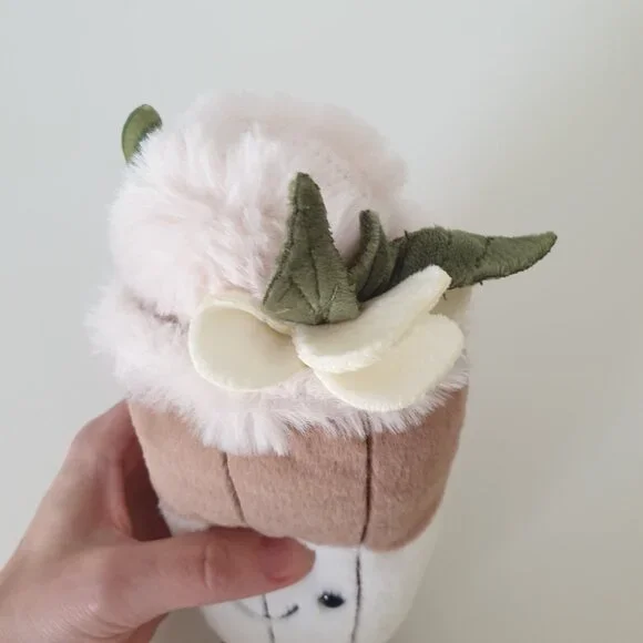 Jellycat Shanghai Amuseables Yulania Latte Exclusive Valentine's Day Plush Toy - Picture 4 of 7